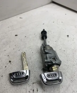 Audi A6 S6 C7 4G Front door lock (next to the handle) 4G1837167