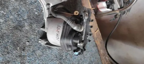 Peugeot 308 Fuel filter housing 