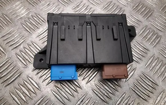 Opel Astra L Other control units/modules 9852921280