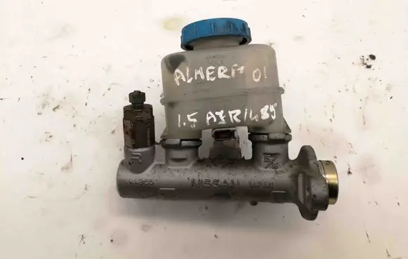 Nissan Almera N16 Master brake cylinder