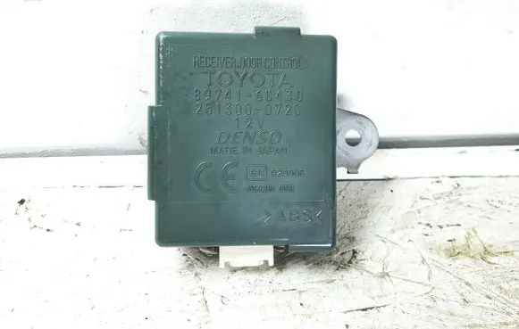 Toyota Land Cruiser (J120) Door central lock control unit/module 8974160430 2513000720