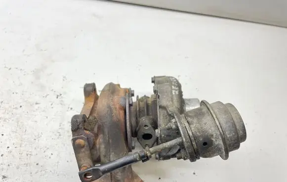 Opel Zafira A Turbo 90531518 GT15 CA301372