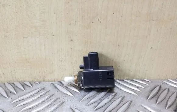 Clutch pedal sensor