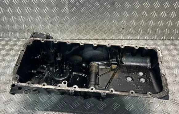 BMW X5 E70 Oil sump 7796325