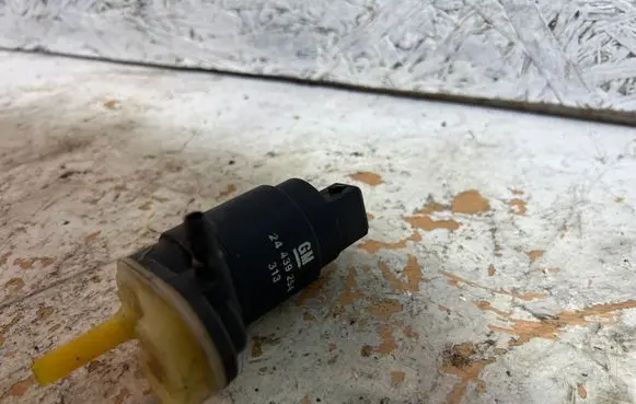 Opel Signum Windscreen/windshield washer pump 24439254