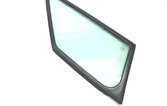 Mercedes-Benz Sprinter W906 Front door vent window glass four-door 43R000016 E000191 DOT211M75AS2