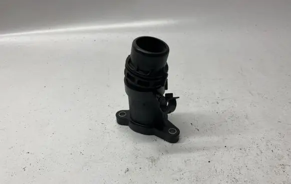 BMW 5 F10 F11 Engine coolant pipe/hose 8511205