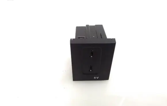 USB socket connector