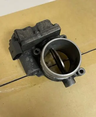 Audi Q7 4L Throttle valve 4E0145950C