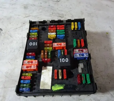 Volkswagen PASSAT CC Fuse box set