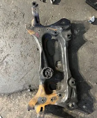 Skoda Octavia Mk3 (5E) Front subframe brak