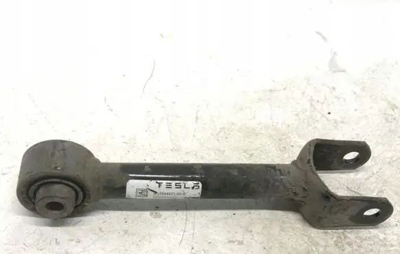 Tesla Model 3 Rear upper control arm/wishbone 104443100G