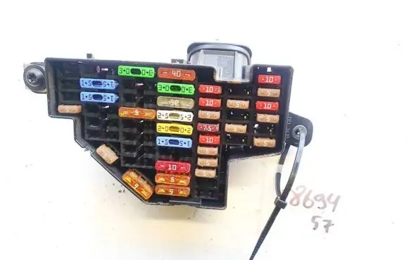 Skoda Octavia Mk2 (1Z) Fuse box set