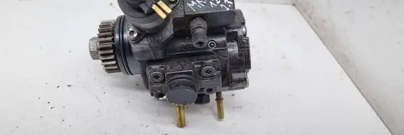 Renault Master III Fuel injection high pressure pump H8200912103