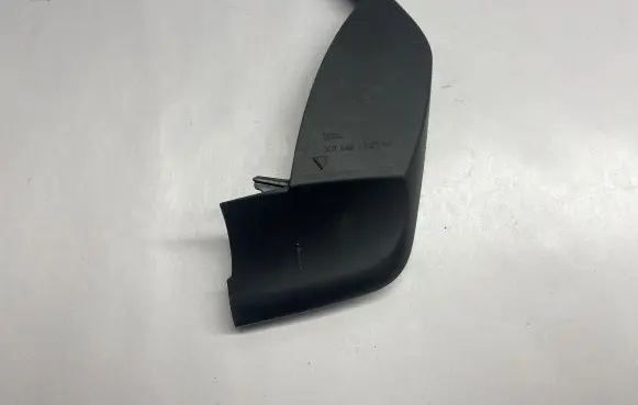 Porsche Cayenne (92A) Rear/tail light trim molding 7P5945426A