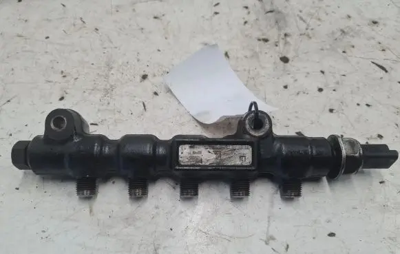 Ford C-MAX I Fuel main line pipe