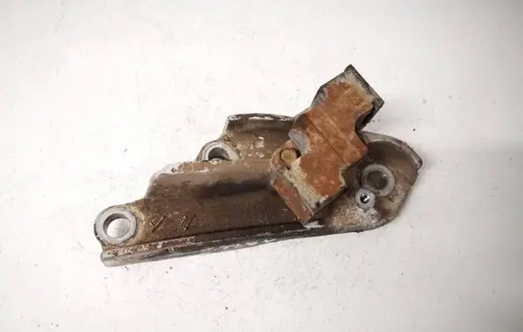 Honda Civic Engine mounting bracket