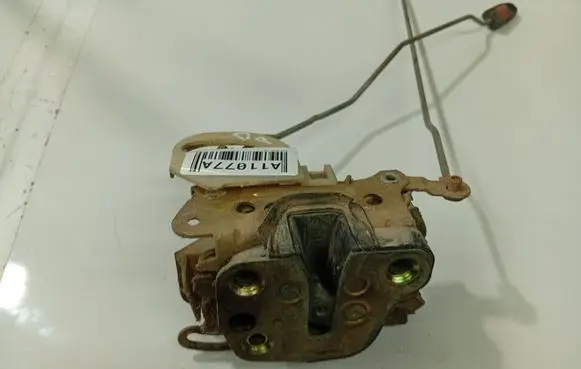 Opel Astra F Front door lock 