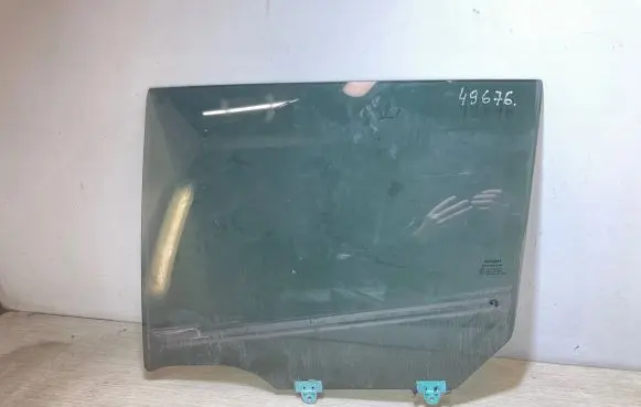 Nissan Leaf II (ZE1) Rear side window 43R001595 AS5M5532DOT682