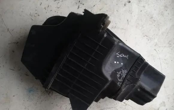 KIA Soul Air filter box