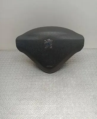 Steering wheel airbag