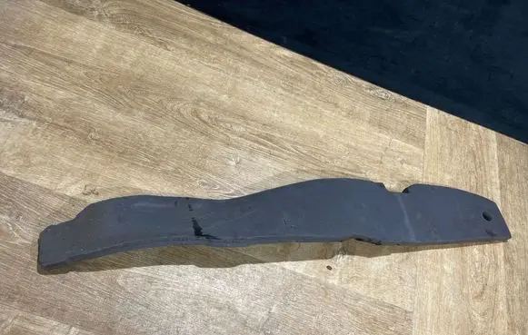 Jaguar F-Pace Fender foam support/seal 