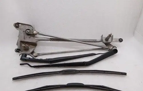 Chevrolet Corvette C7 Front wiper linkage and motor 22756324