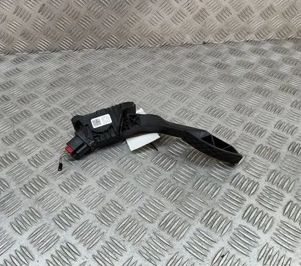 Volkswagen PASSAT B8 Accelerator throttle pedal 5Q2723503D