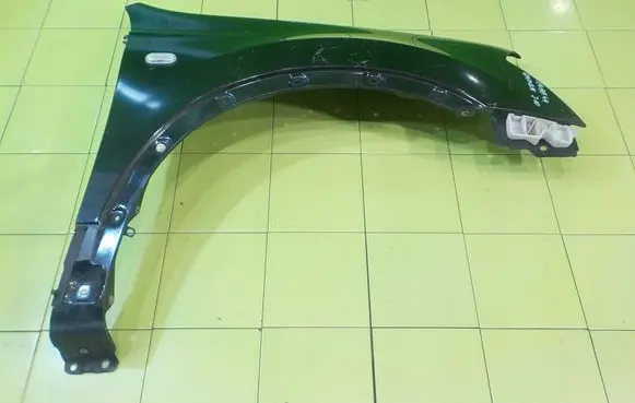 Nissan Qashqai Fender PRZOD PRAWY