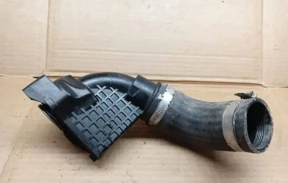 Audi A4 S4 B9 Intercooler hose/pipe 04L145762AG 04L145820B