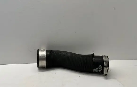 Volkswagen Touareg II Intercooler hose/pipe 7P0145708B