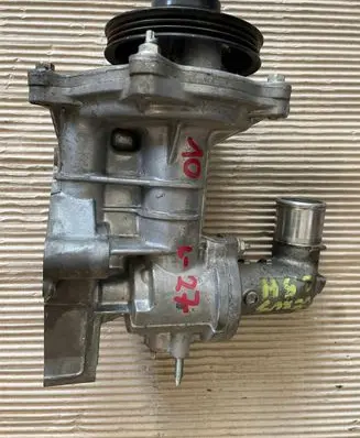 Lexus IS III XE30 Water pump 0022