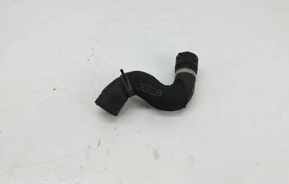 Audi Q5 SQ5 Engine coolant pipe/hose 8R0121101J
