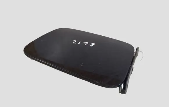 Nissan Juke I F15 Fuel tank cap