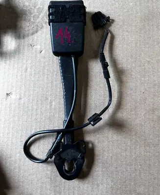 Audi A4 S4 B8 8K Front seatbelt buckle 8K0857755F