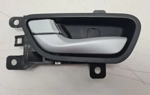 Hyundai Santa Fe Front door interior handle 826102W000