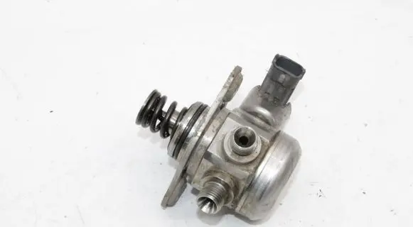Jaguar XJ X351 Fuel injection high pressure pump DX239D376AB