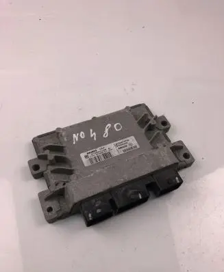 Renault Clio III Engine control unit/module ECU 8200473744 8200400246