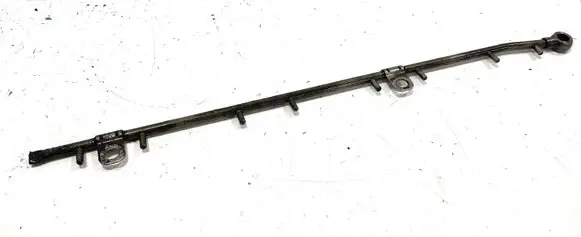 Toyota Avensis T270 Other cylinder head part 