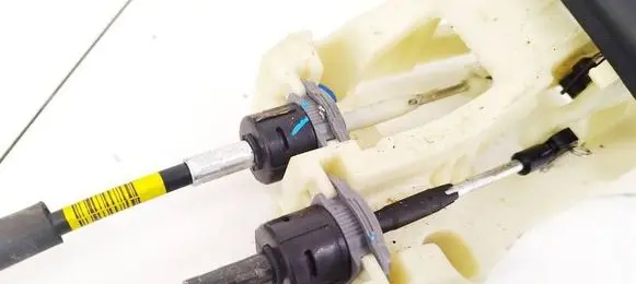 KIA Optima Gear shift cable linkage 