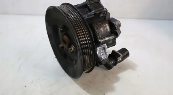 Mercedes-Benz Vito Viano W638 Power steering pump