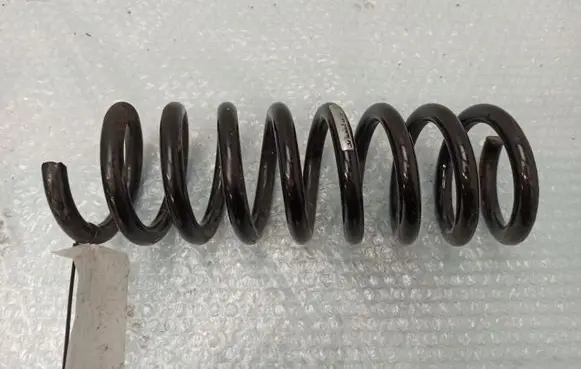 Mercedes-Benz C W203 Rear coil spring