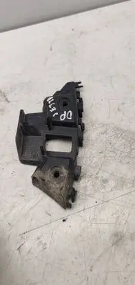 Volkswagen Jetta VI Front bumper mounting bracket 5C6807184