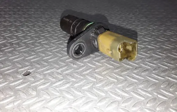 Renault Laguna III Crankshaft position sensor 8200668500