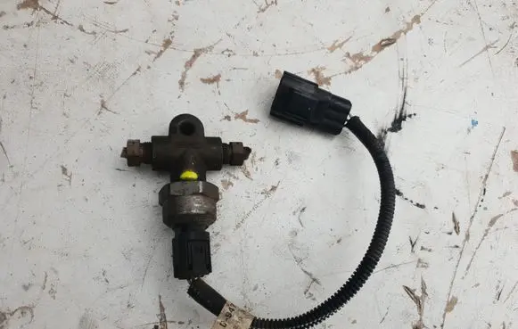 Volvo XC90 Brake power pressure regulator 3524132