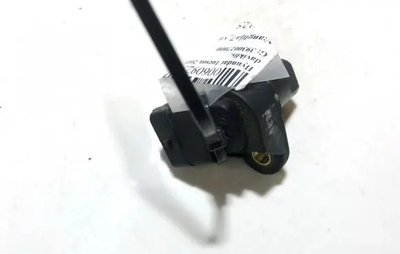 Hyundai Tucson JM Camshaft position sensor 3930027000 39300-27000