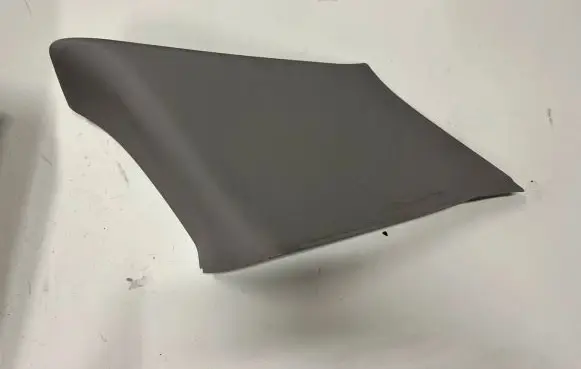 (D)pillar trim (top)