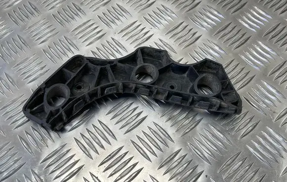 Volkswagen PASSAT CC Front bumper mounting bracket 3C8807184A