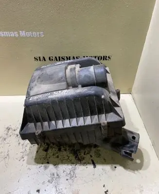 Renault Master II Air filter box