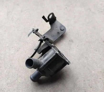 Audi A6 S6 C7 4G Electric auxiliary coolant/water pump 8K0819147A